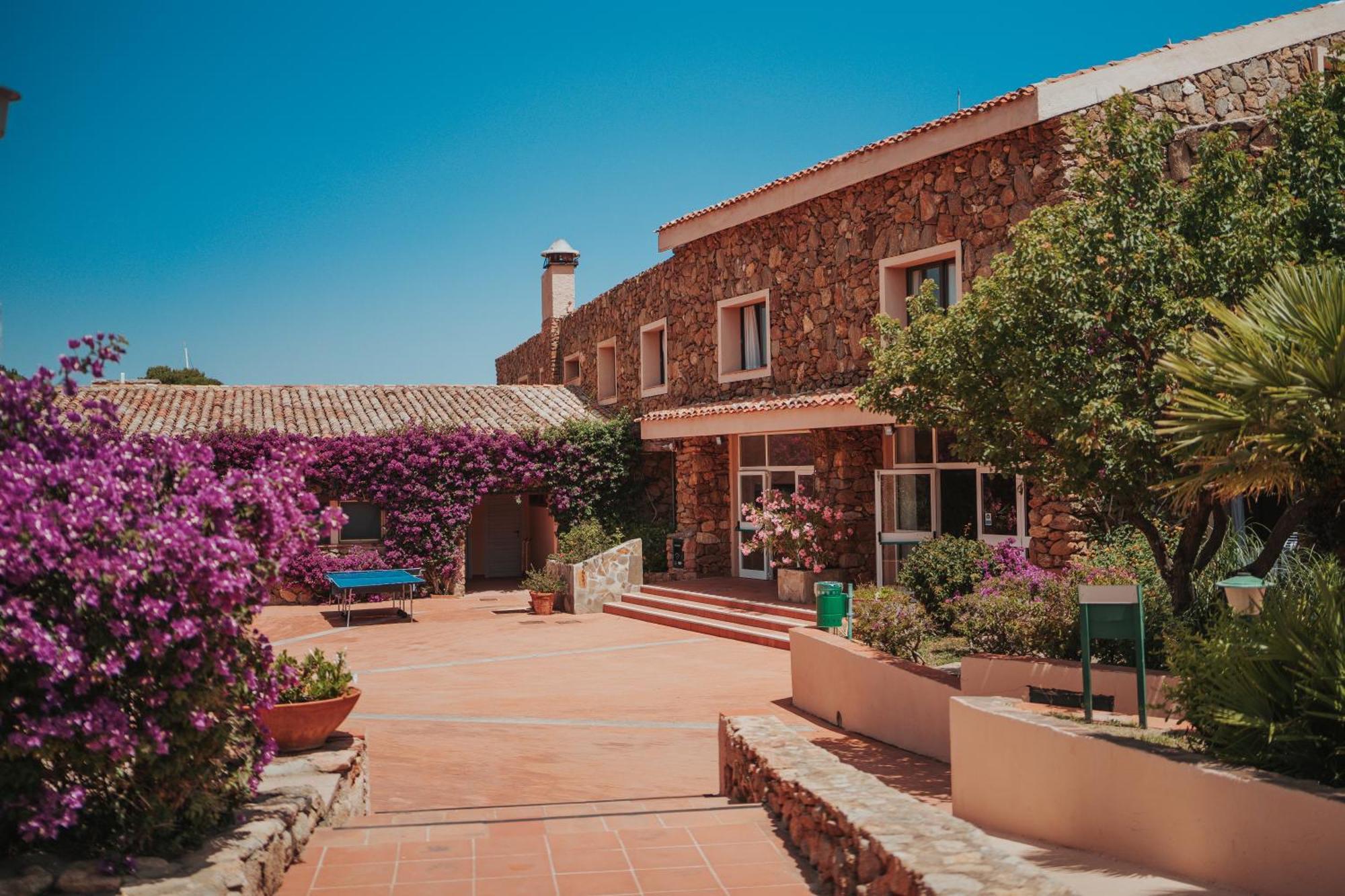 Residence Hotel Nuraghe 罗通多港 外观 照片