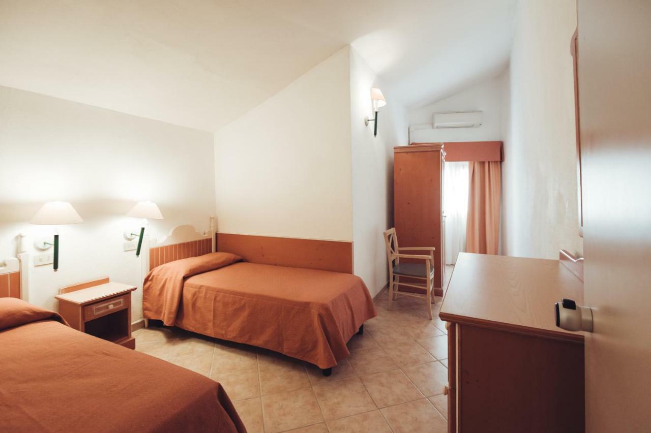 Residence Hotel Nuraghe 罗通多港 外观 照片